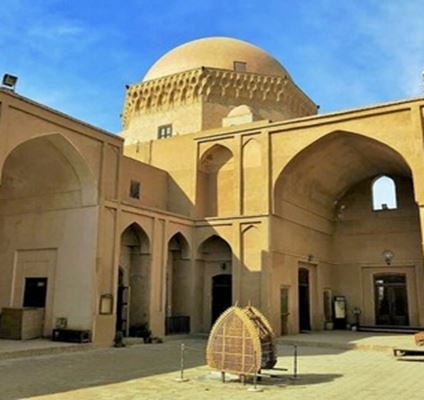 Медресето Зияийе в Язд – 800-годишно училище с бурна история